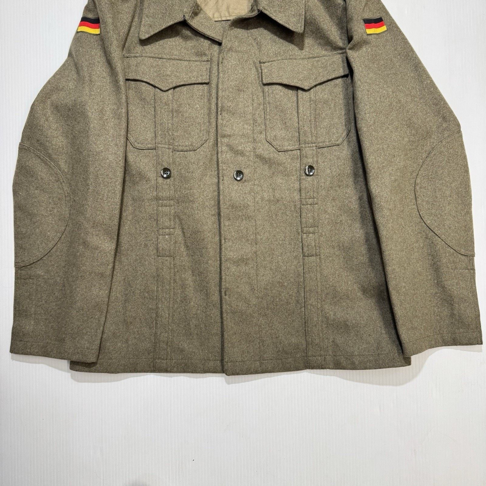 Other Vintage Authentic Wool Military Jacket MILITARY GEAR German Size US L / EU 52-54 / 3 - 4 Thumbnail