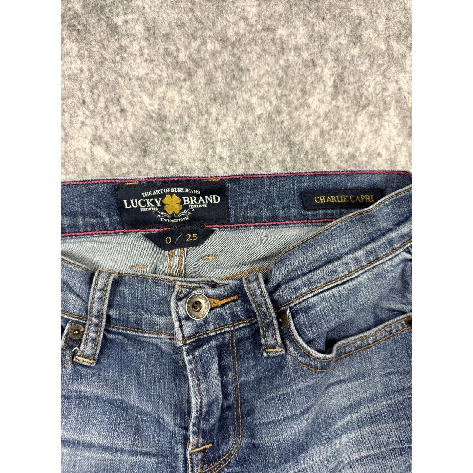 Lucky Brand Lucky Brand Jeans Women's 0/25 Blue Straight Leg Denim Charlie Capri Jeans Straight 5-Pocket Regular Rise Mid Dark Wash 25Inseam Womens Size 25" / US 0 / IT 36 - 2 Thumbnail