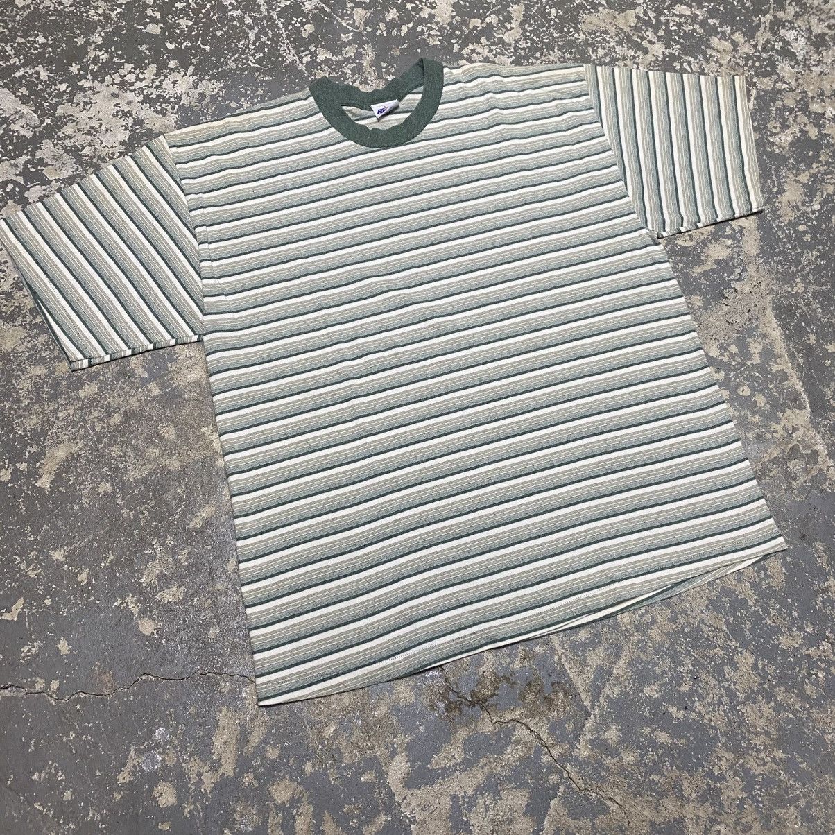 Vintage Vintage Fun Tees Green White Striped 80s Tshirt Size US L / EU 52-54 / 3 - 9 Thumbnail