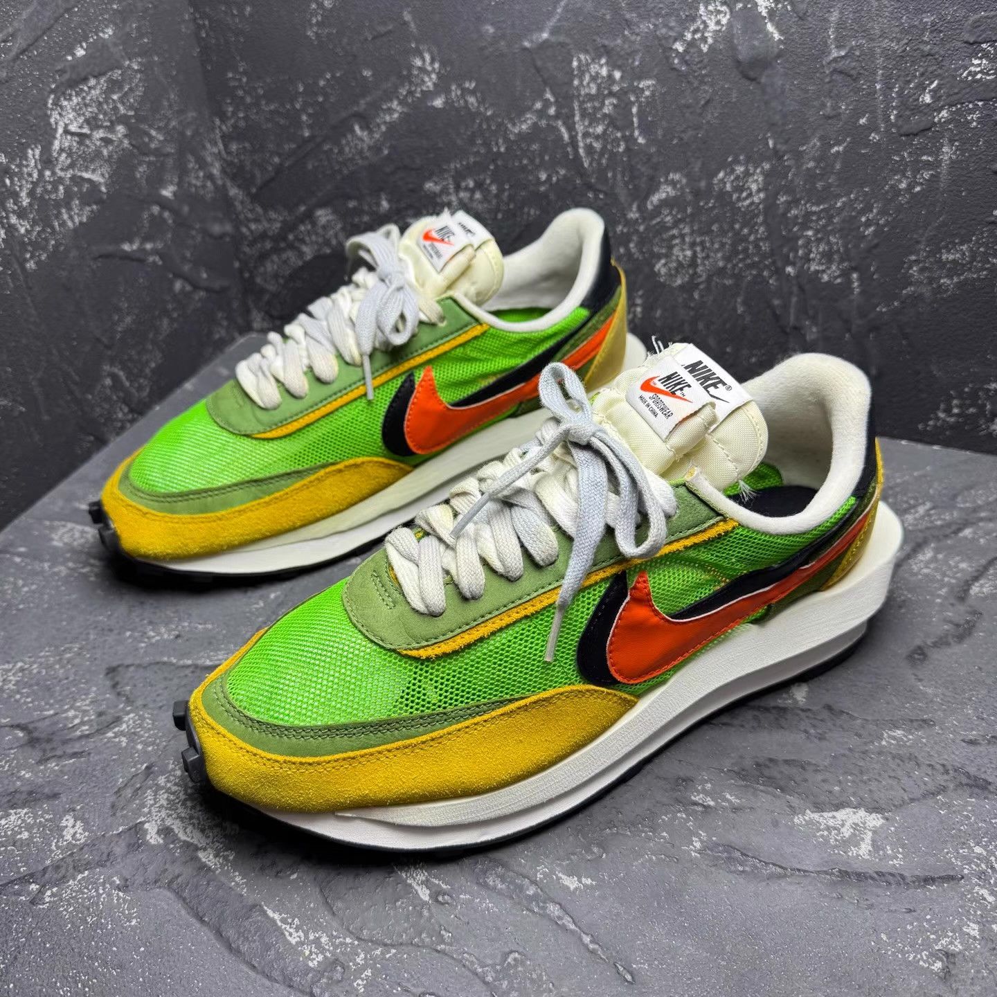 Nike Sacai x Nike Yellow Green 1.0 Q10 Size US 9.5 / EU 42-43 - 1 Thumbnail
