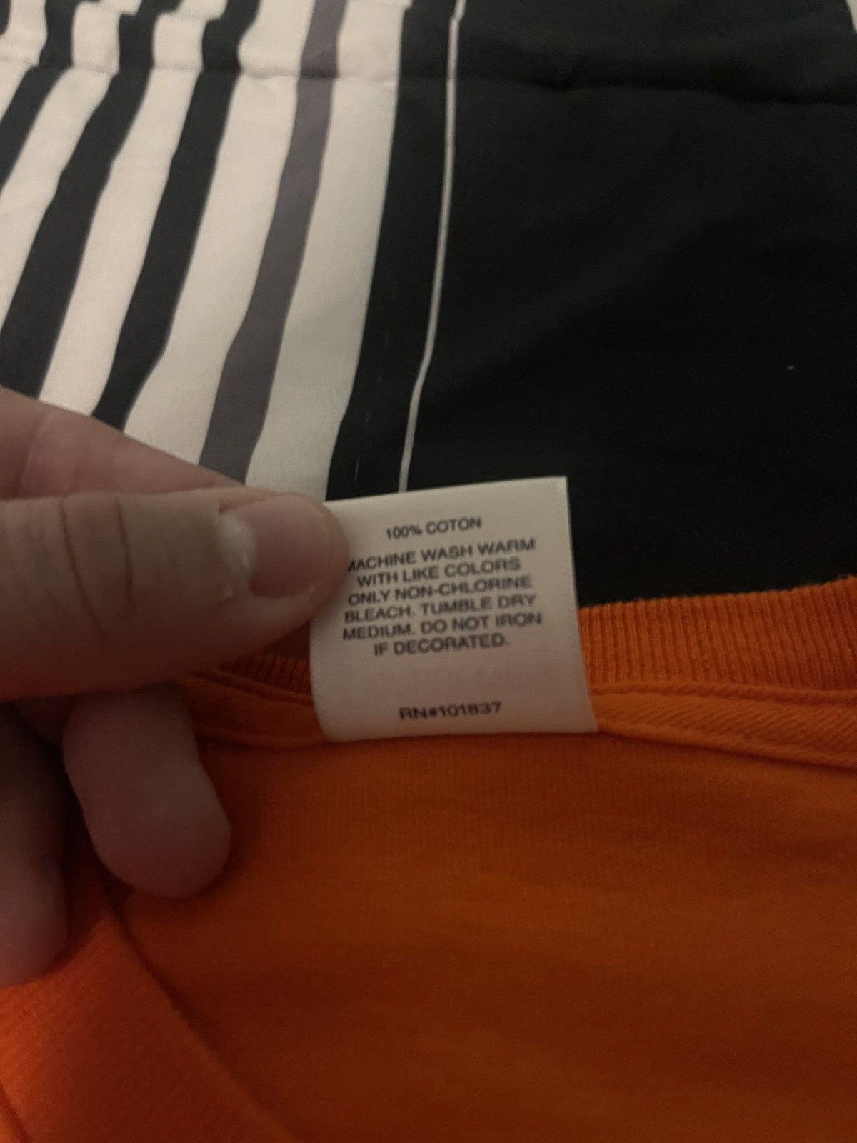 Supreme 2020 supreme orange box logo long sleeve Size US M / EU 48-50 / 2 - 4 Thumbnail