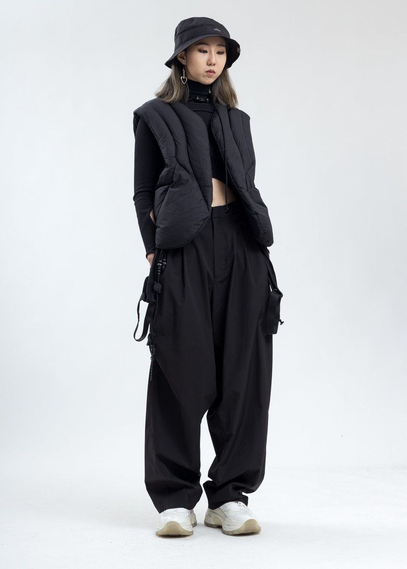 Hyein Seo $450 Hyein Seo chained wide leg pants in black Size 25" / US 0 / IT 36 - 4 Thumbnail