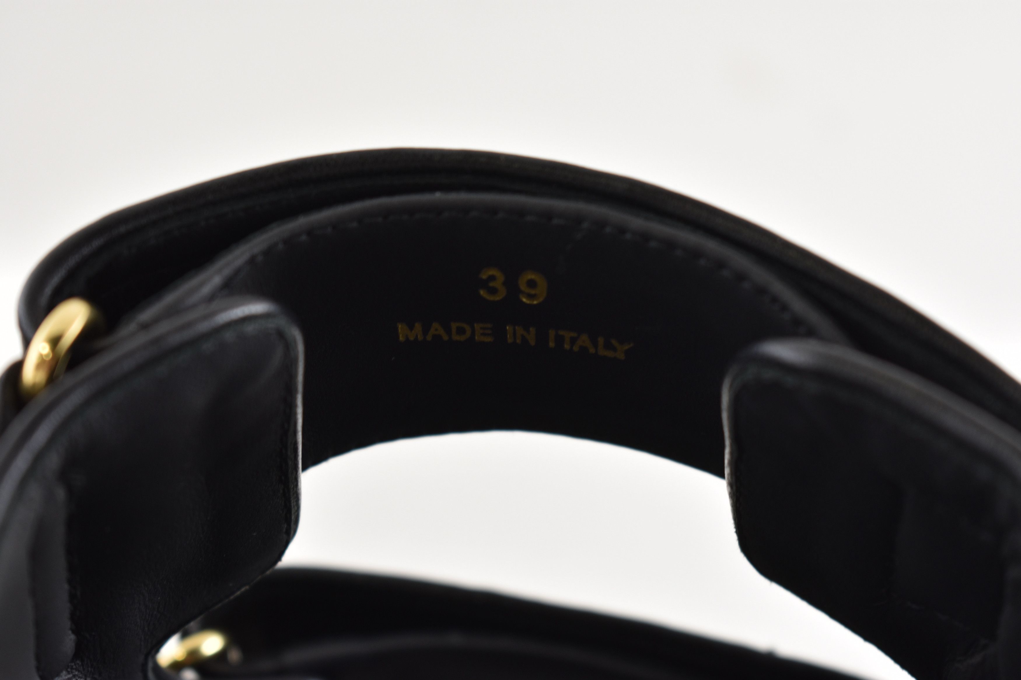 Miu Miu Miu Miu Matelasse Nappa Leather Logo Strap Slide Sandal 39 Size US 9 / IT 39 - 18 Thumbnail