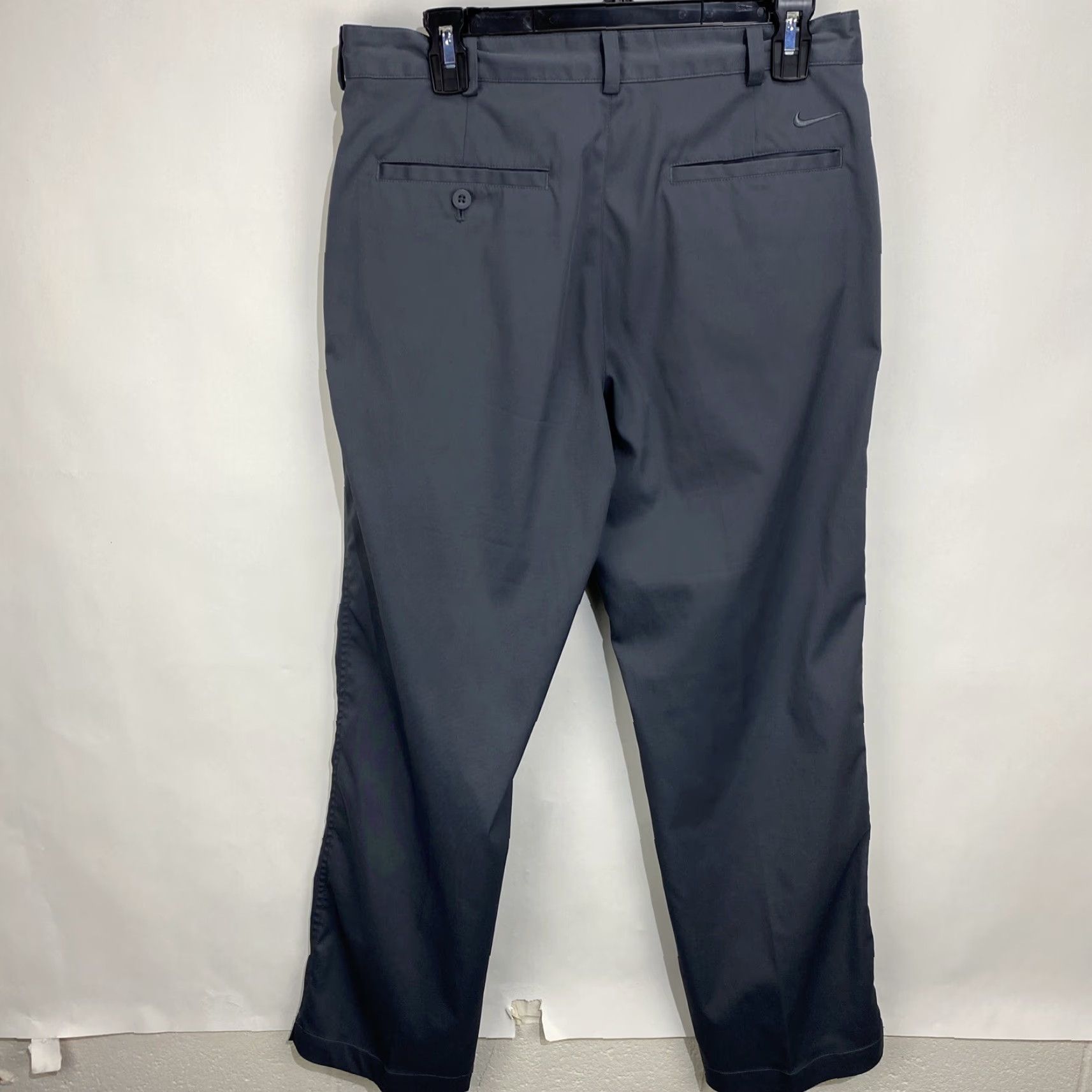 Nike Nike Golf Pants Men 32X30 Straight Leg Regular Gray Dry Fit Outdoor Chino 5-Pocket Embroidered Logo Nike Shirt? Size US 32 / EU 48 - 7 Thumbnail