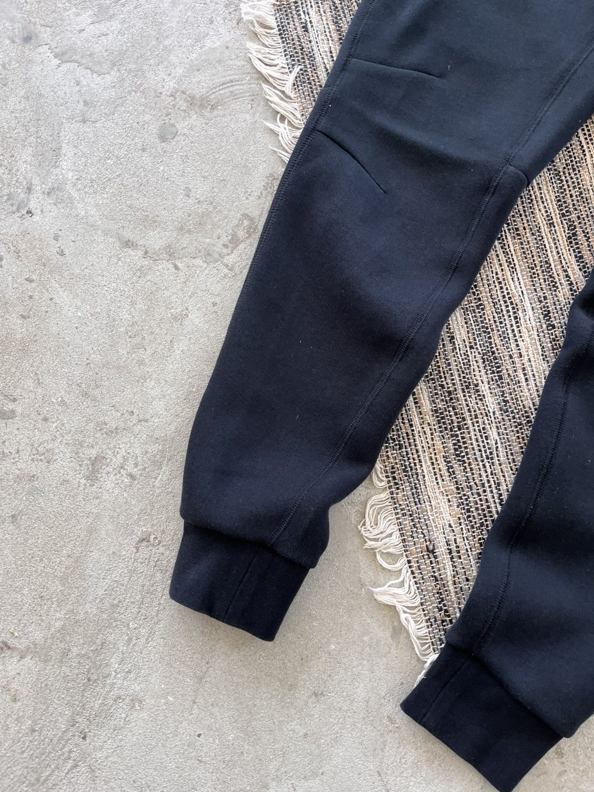 Nike Vintage Nike TechFleece Black Sweatpants Drill Y2K Slim fit Size US 28 / EU 44 - 3 Thumbnail