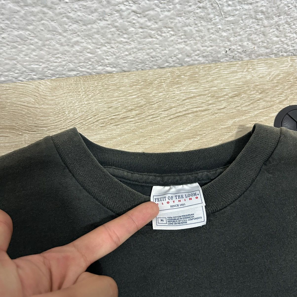 Fruit Of The Loom FRUIT OF THE LOOM BLACK FADED BLANKET VINTAGE SHIRT Size US XL / EU 56 / 4 - 6 Thumbnail