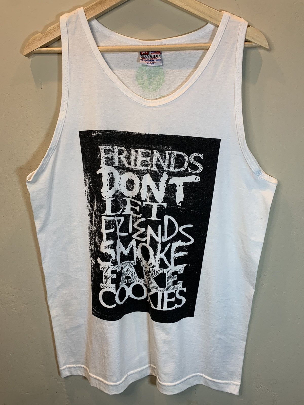 Other *RARE* Friends Don’t Let Friends Smoke Fake Cookies Tank Top Size US M / EU 48-50 / 2 - 1 Thumbnail