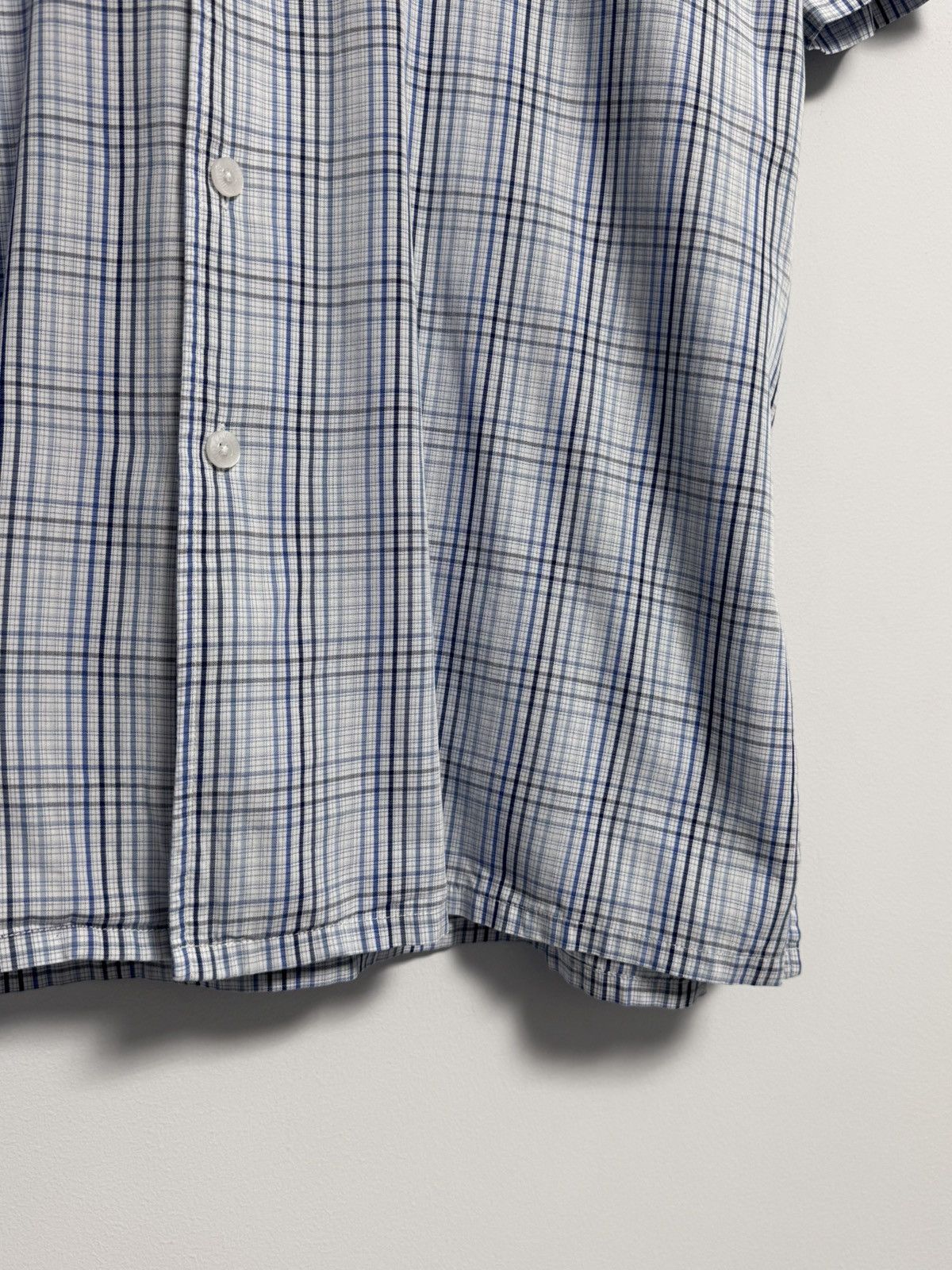 Yves Saint Laurent Yves Saint Laurent Button Up Shirt Size US L / EU 52-54 / 3 - 2 Thumbnail