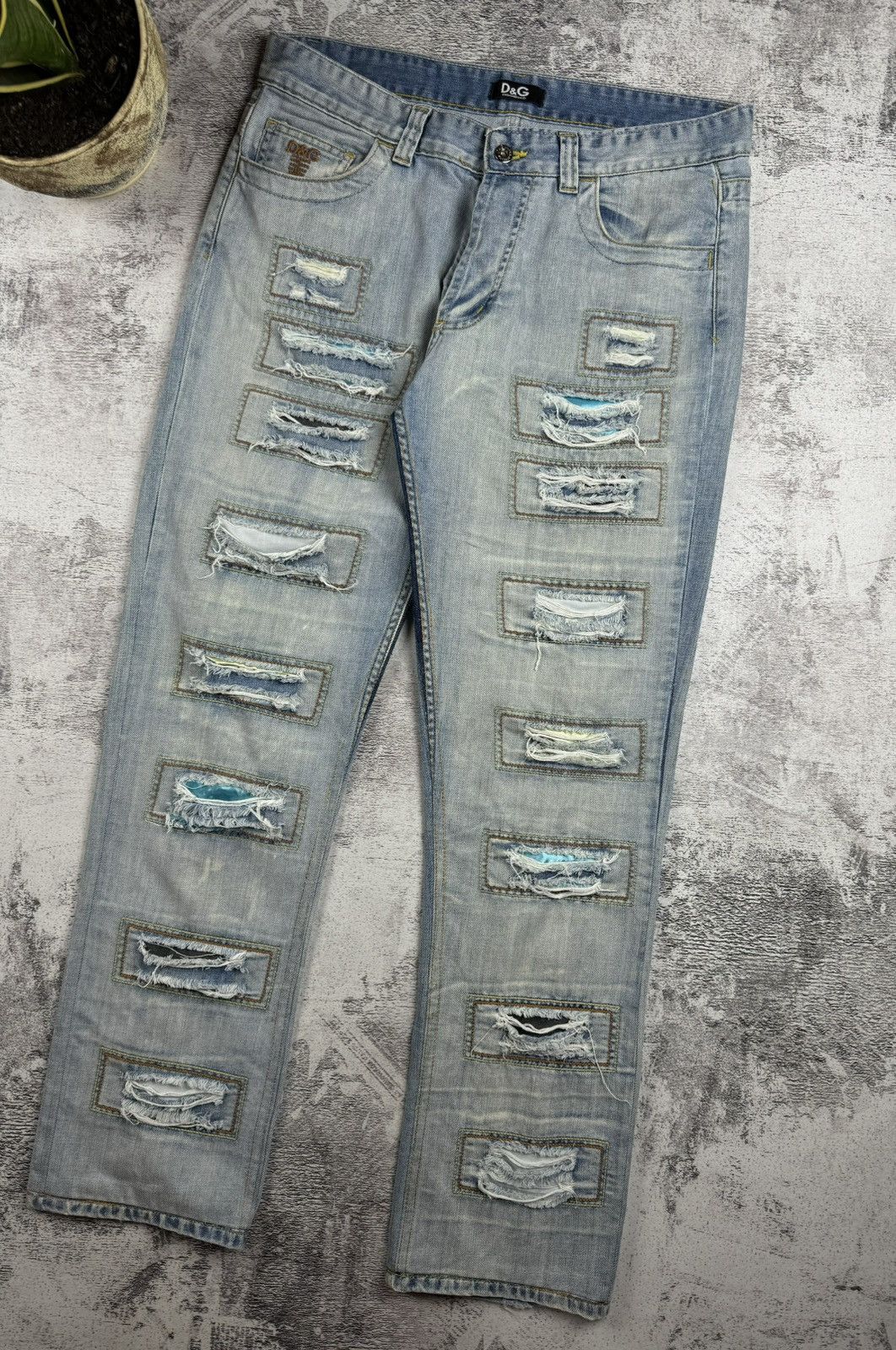Dolce & Gabbana Dolce & Gabbana RARE D&G Patchwork Distressed Y2K Denim Jeans Size US 34 / EU 50 - 13 Thumbnail