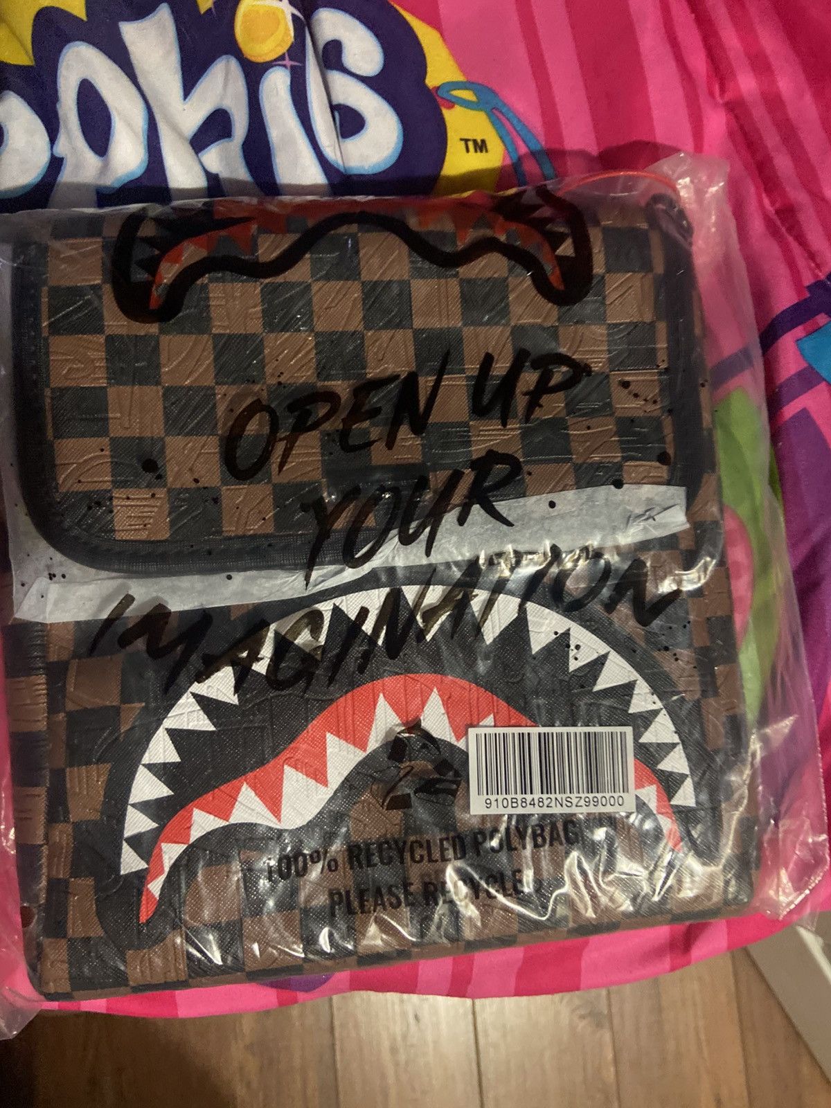 Sprayground The Private Jet Shark Club Messenger Sling/Crossbody Bag Size 30 - 3 Thumbnail