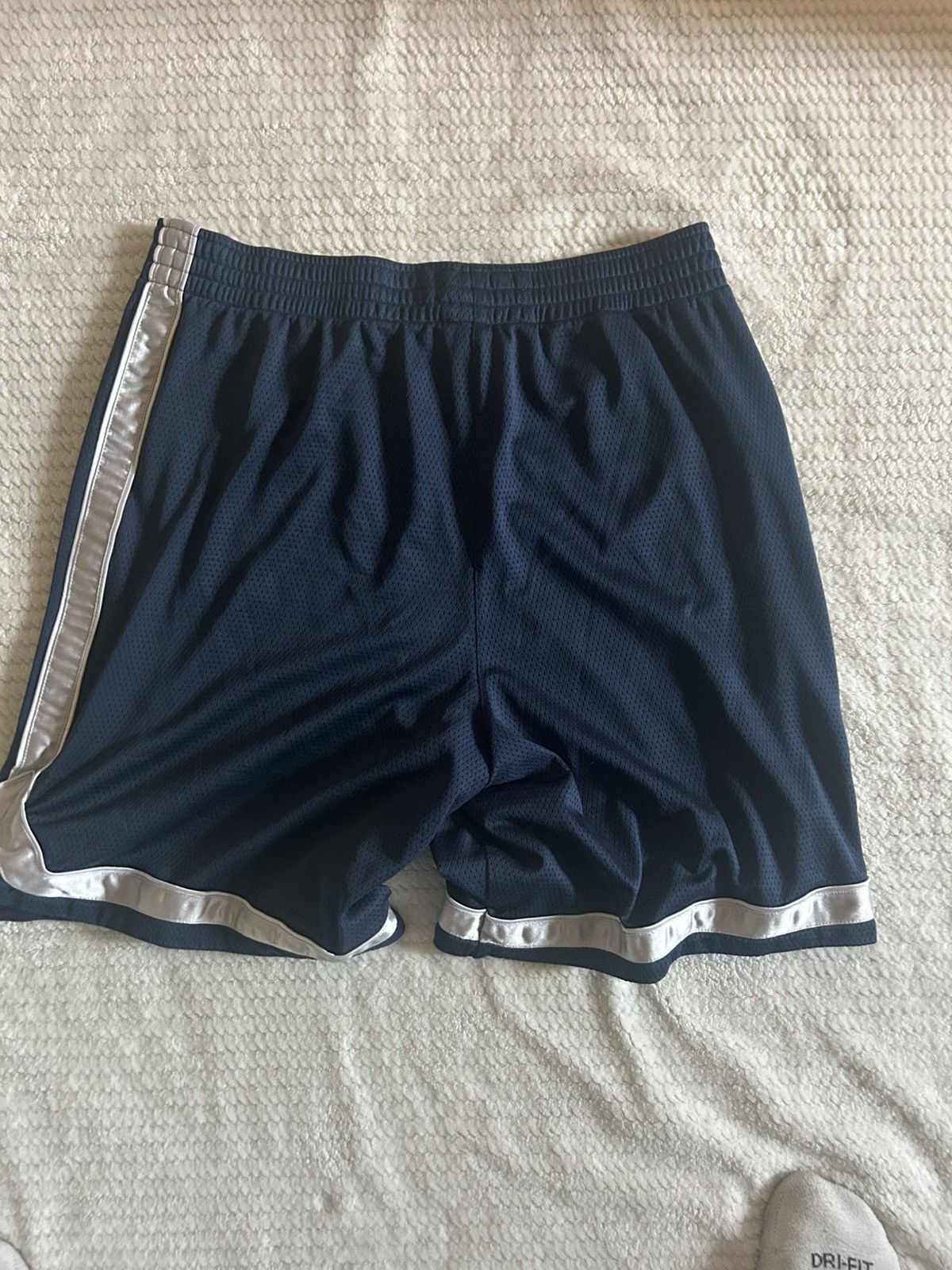 Nike Vintage nike basketball shorts Size US 33 - 2 Thumbnail