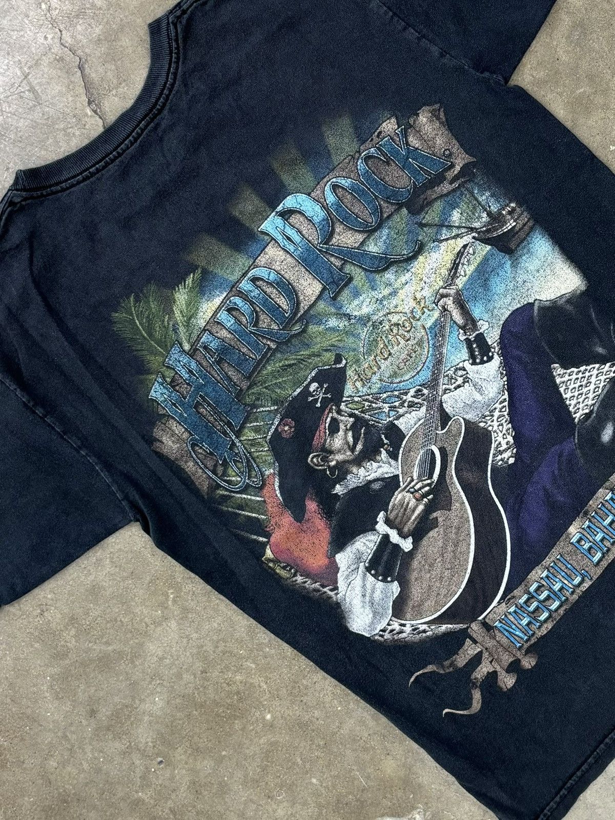Hard Rock Cafe × Vintage Hard Rock Nassau Bahamas Pirate Tee Small Size US S / EU 44-46 / 1 - 1 Thumbnail