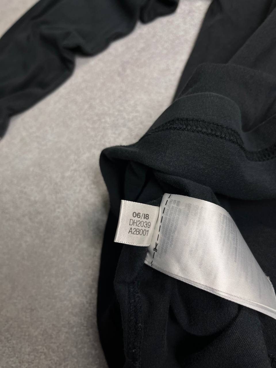 Adidas × Neighborhood ADIDAS X NEIGHBORHOOD UNDER ATTACK NBHD SWEATSHIRT L Size US L / EU 52-54 / 3 - 6 Thumbnail