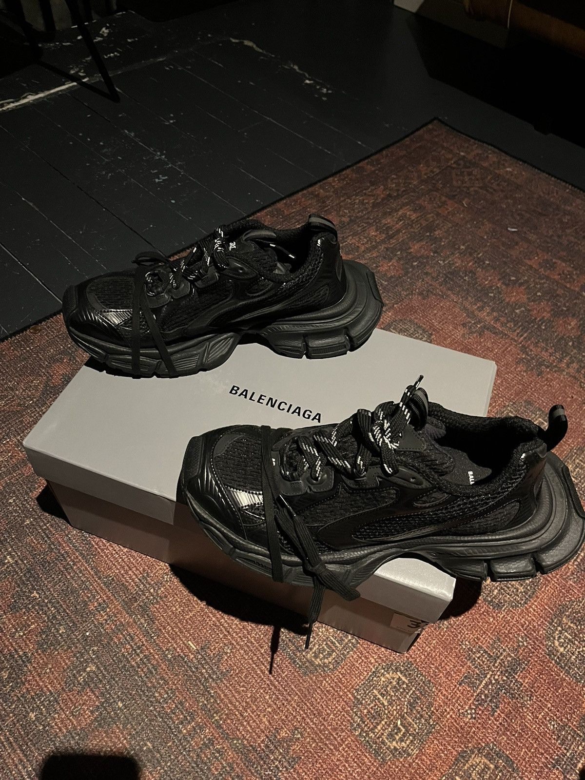 Balenciaga Balanciaga 3XL black Size US 9 / EU 42 - 1 Thumbnail