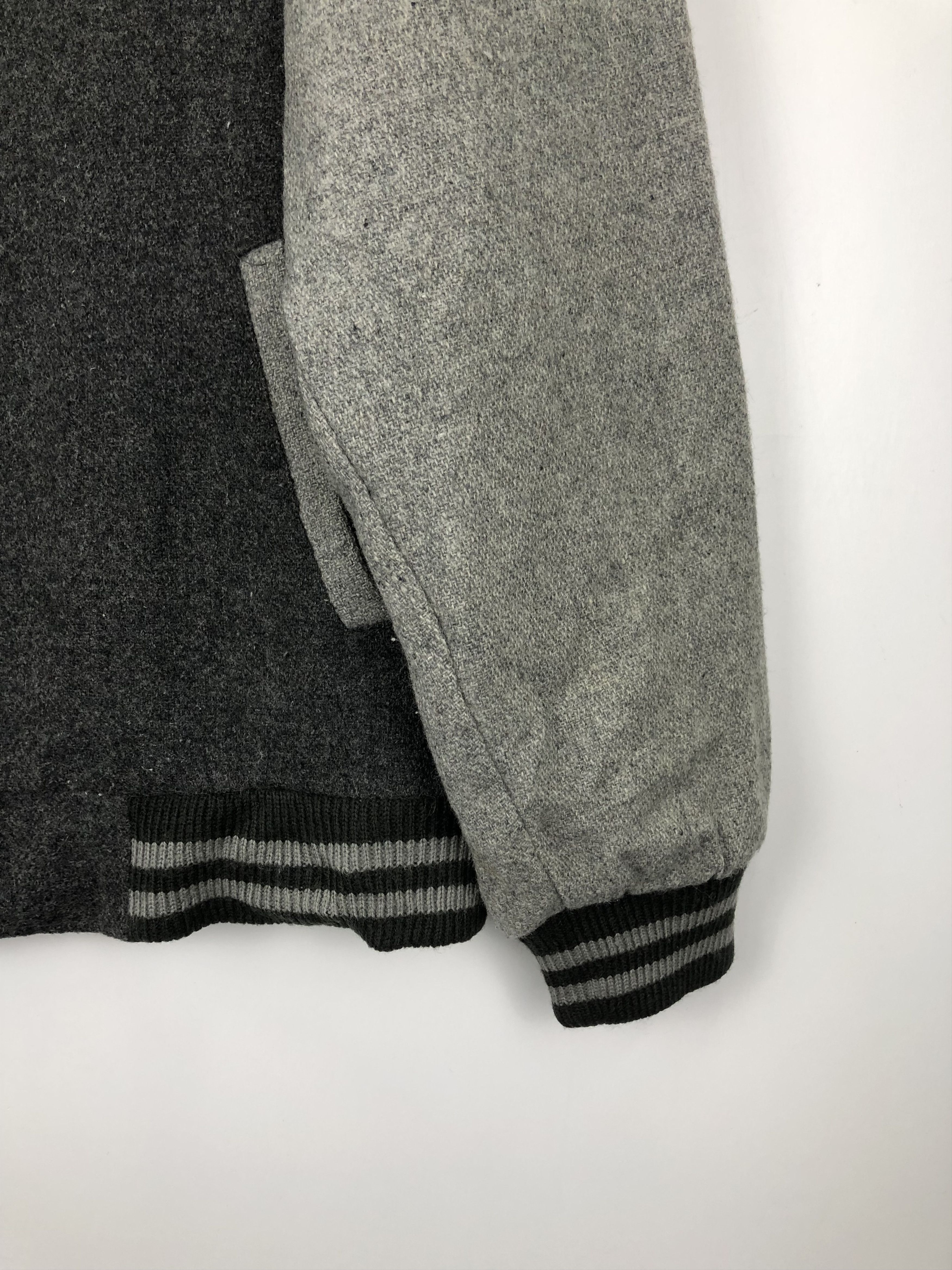 Japanese Brand Vintage 90s Japanese Brand Wool Varsity Jacket V0414 Size US L / EU 52-54 / 3 - 5 Thumbnail