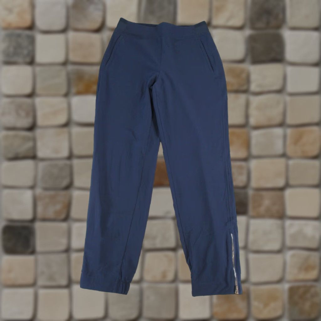 Athleta Athleta Joggers 4 Brookyln Heights High Rise Navy Blue Lightweight Pants Womens Size 27" / US 4 / IT 40 - 1 Thumbnail