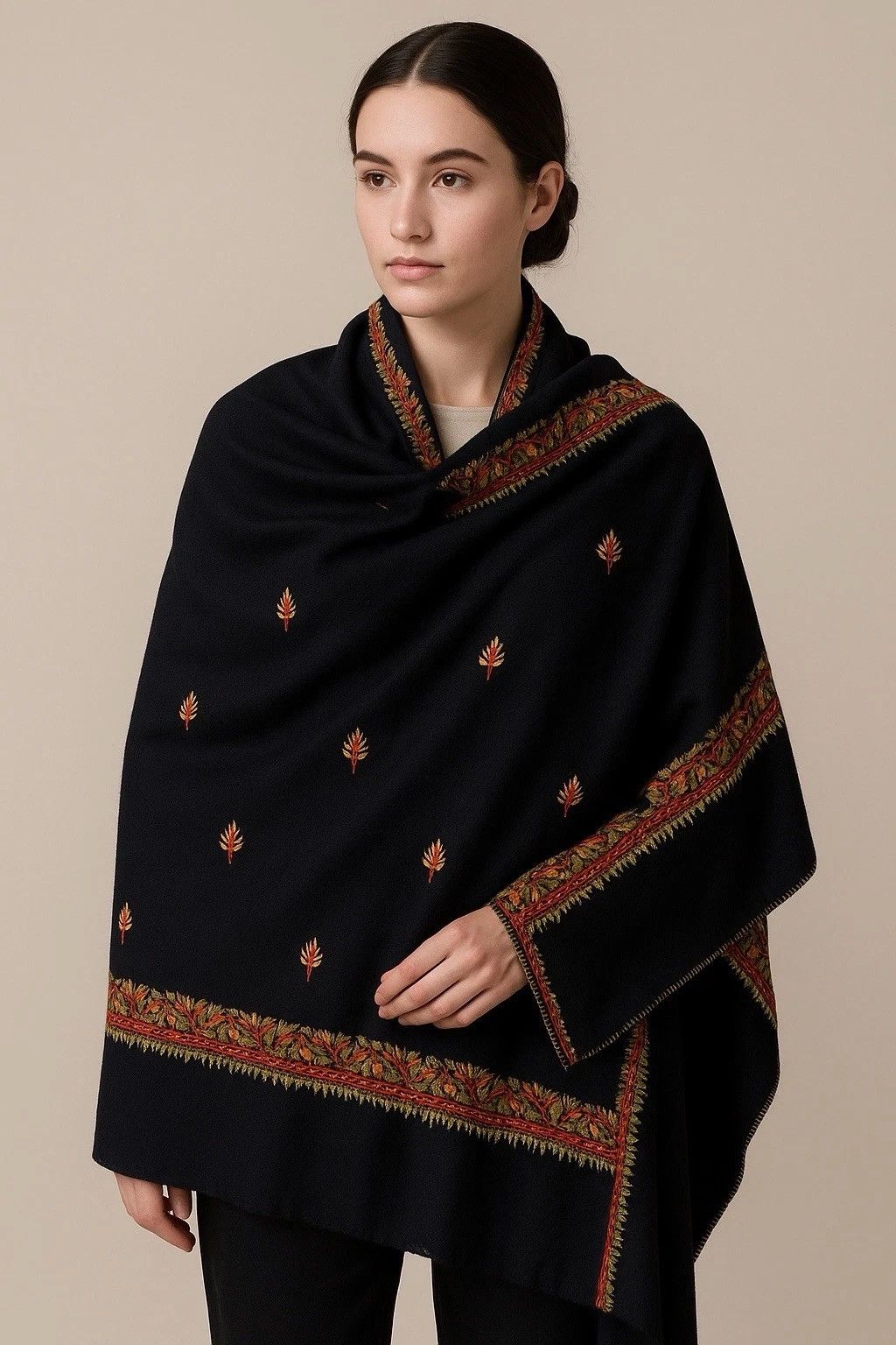 Other Vintage Virgin Wool Scarf Pashmina Black Hand Embroidered Size ONE SIZE - 1 Thumbnail