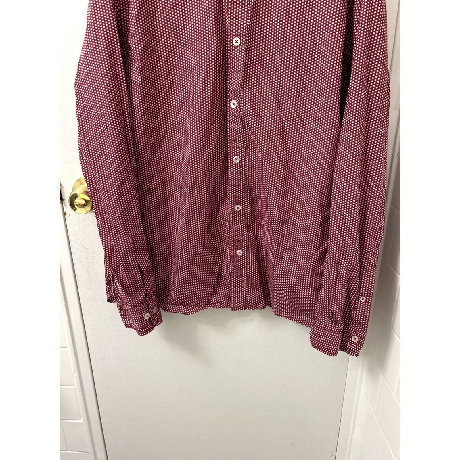 Brooks Brothers Brooks Brothers Red Fleece Shirt Mens L Red Polka Dot Button-Down L/S Size US L / EU 52-54 / 3 - 3 Thumbnail