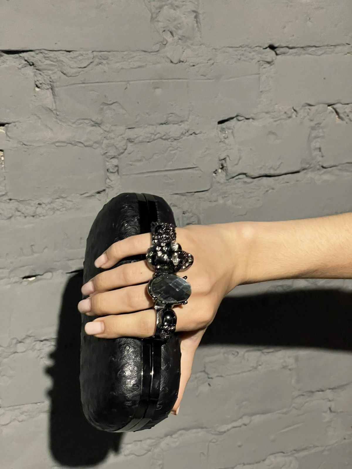 Alexander McQueen Clutch Alexander McQueen knuckle skull bag Size ONE SIZE - 16 Thumbnail