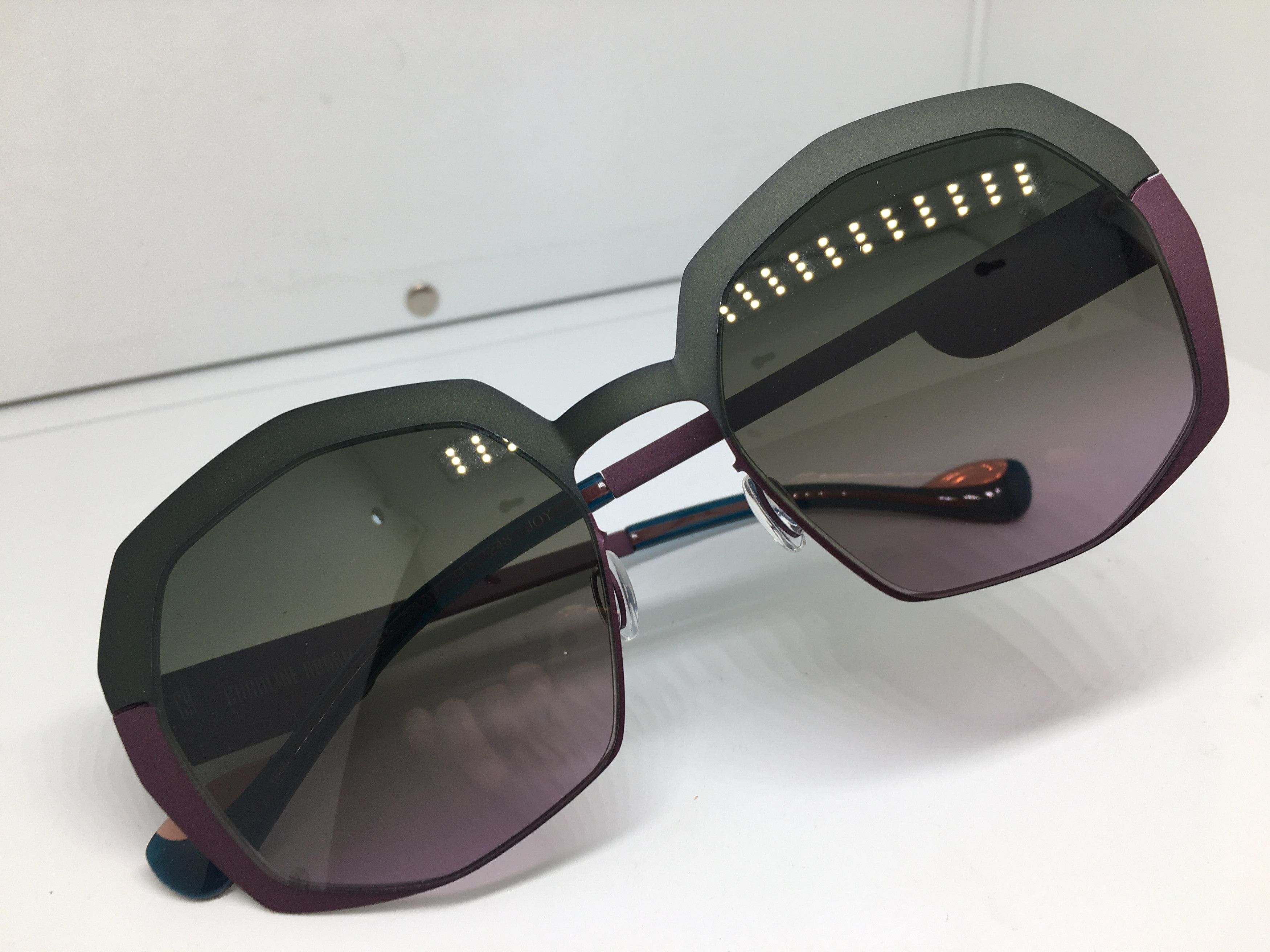 Other CAROLINE ABRAM JADE Oversize Sunglasses Frame Size ONE SIZE - 7 Thumbnail