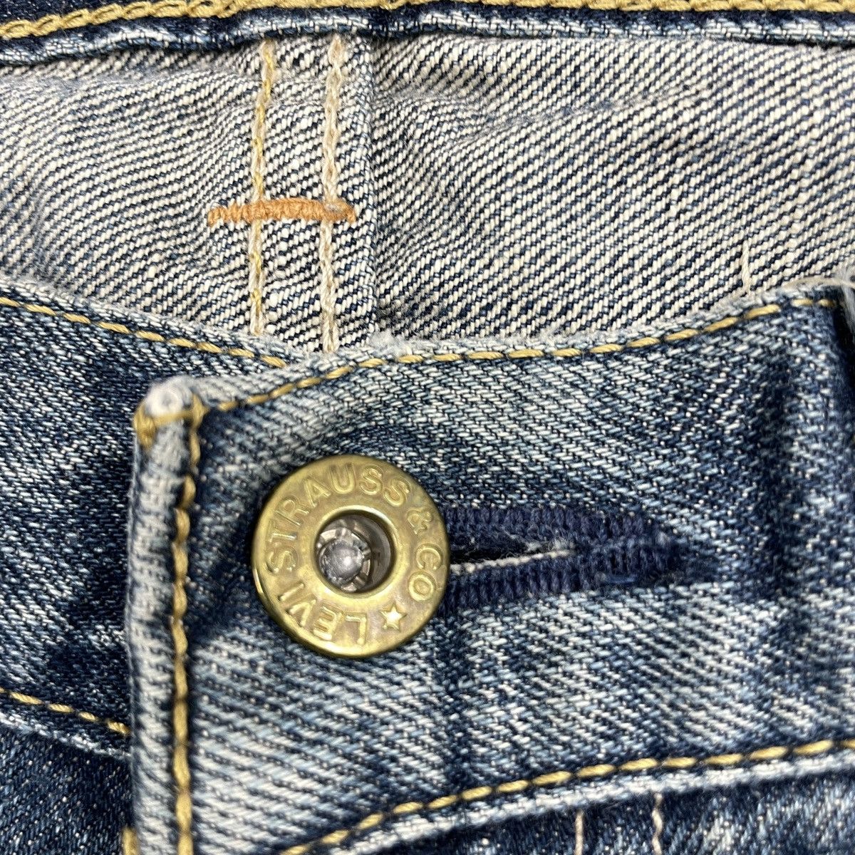 Levi's Vintage Levis 502 Distressed Faded Blue Jeans wc 336 Size US 32 / EU 48 - 7 Thumbnail