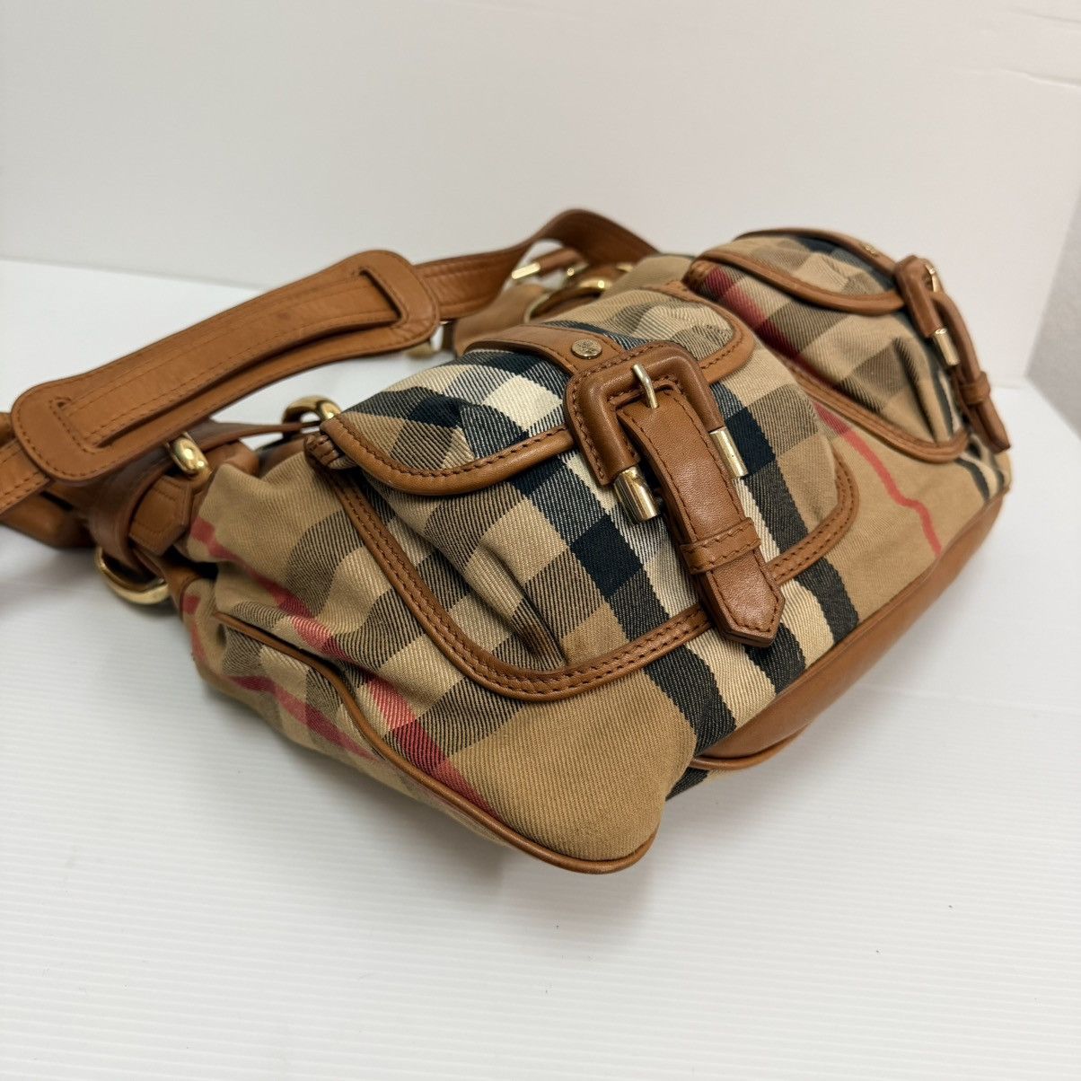 Burberry Burberry Novacheck Canvas Large Shoulder Bag Size ONE SIZE - 6 Thumbnail