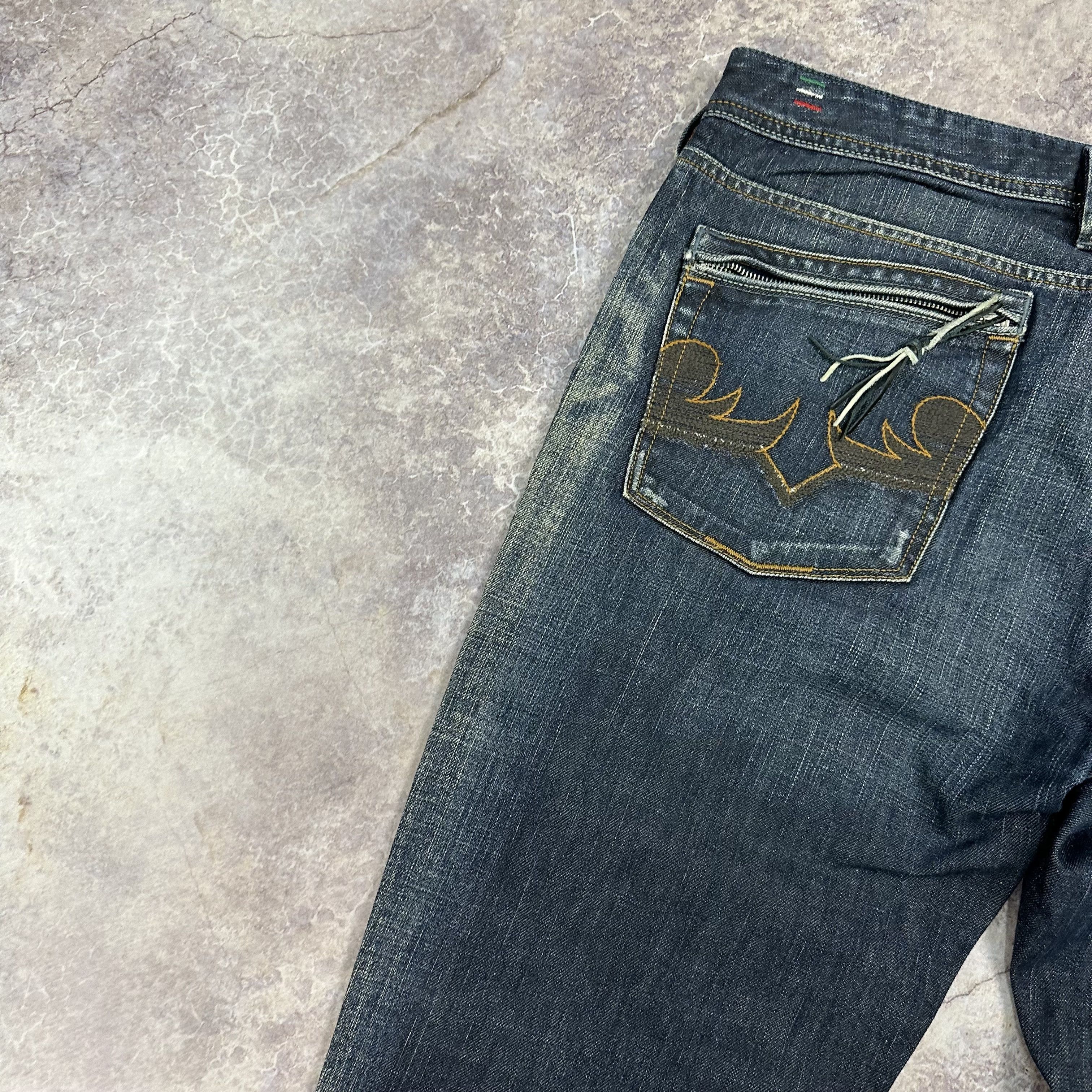 Diesel × Vintage VINTAGE Y2K DIESEL YARIK LOGO DISTRESSED JEANS 33x32 Size US 36 / EU 52 - 10 Thumbnail