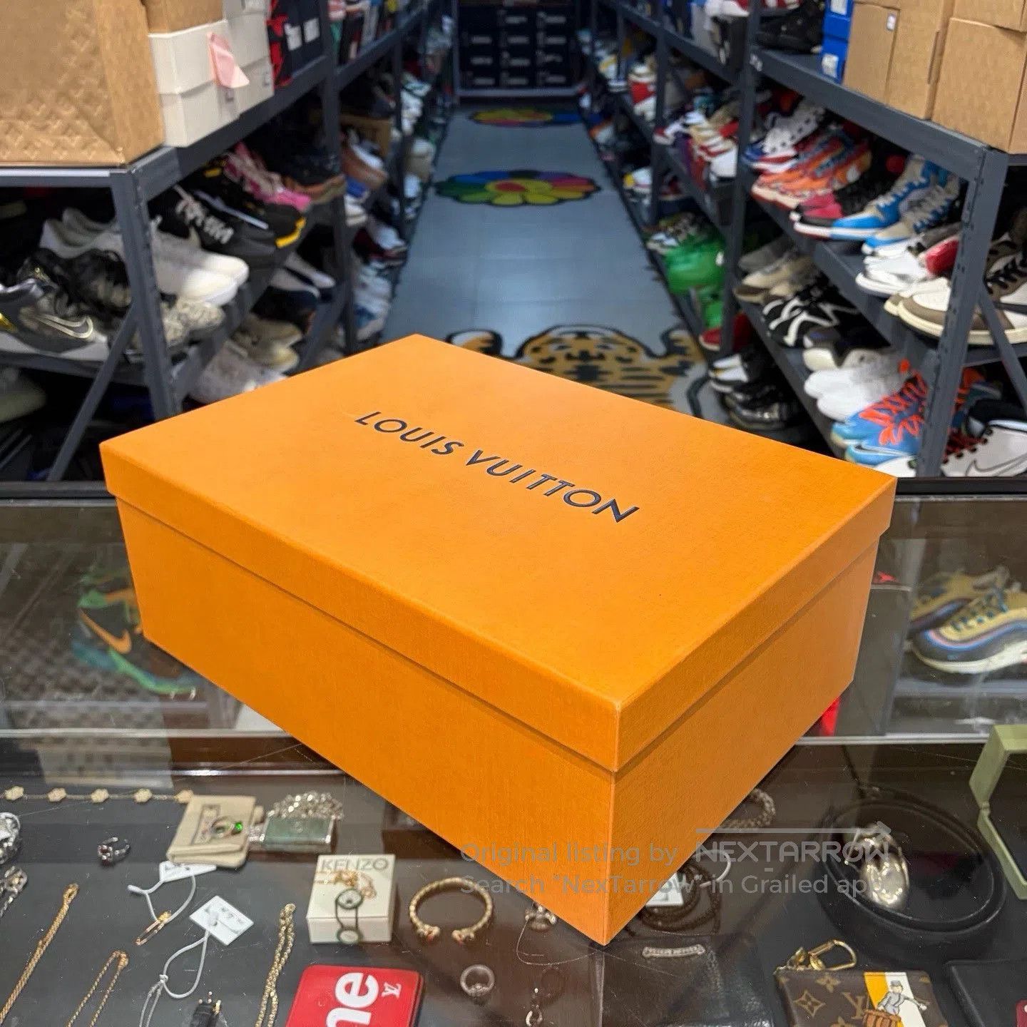 Louis Vuitton Louis Vuitton LVTrainer Leather Sneaker. Size US 7 / EU 40 - 6 Thumbnail