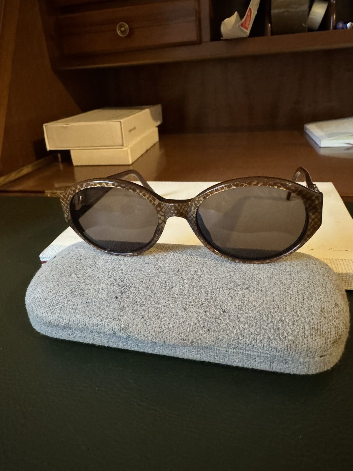 Yves Saint Laurent Yves Saint Laurent Sunglasses Vintage Size ONE SIZE - 8 Thumbnail