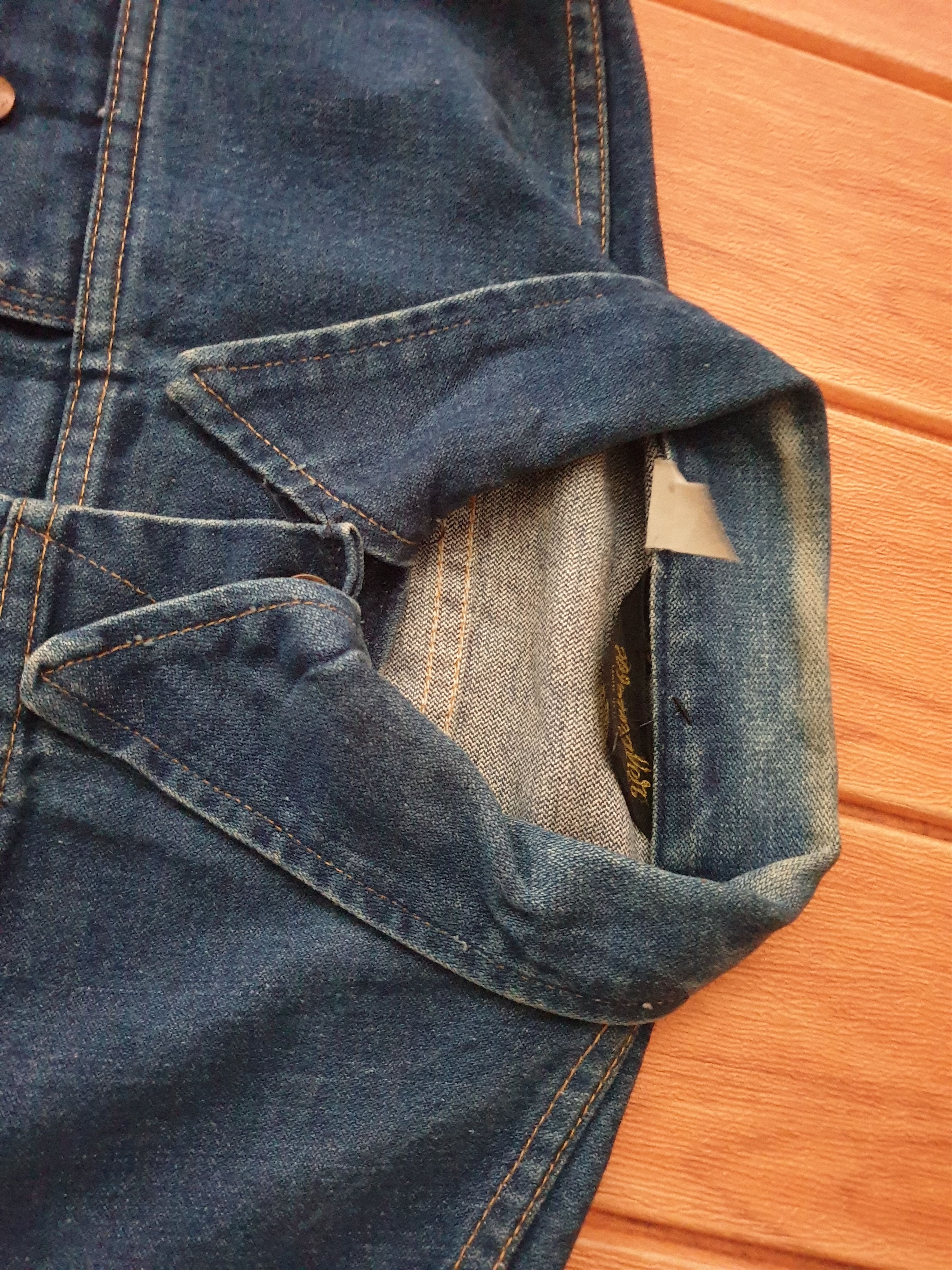 💥Vintage wrangler Made in USA denim jacket