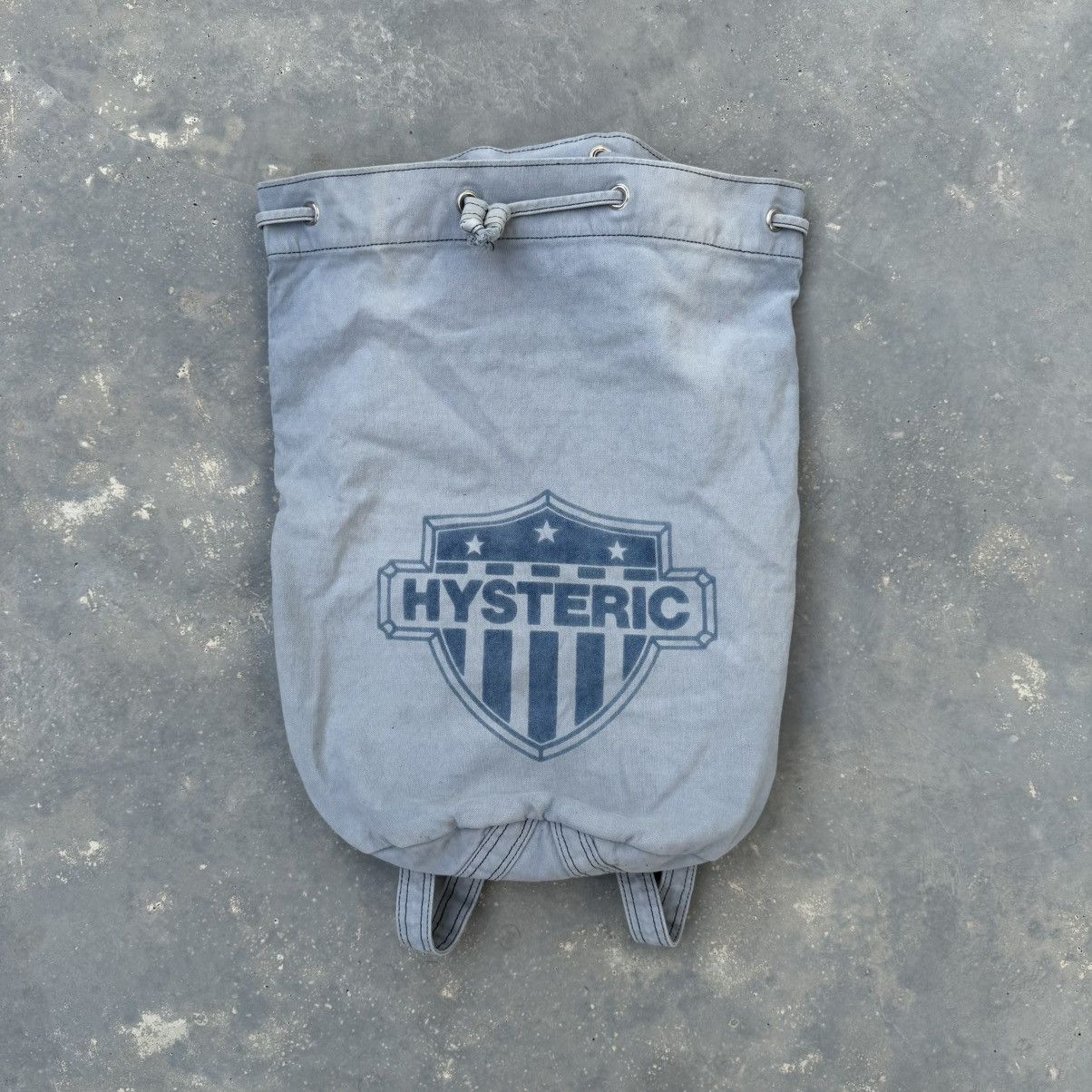 Hysteric Glamour Hysteric Glamour Crest Logo Drawstring Bagpack Size ONE SIZE - 1 Thumbnail