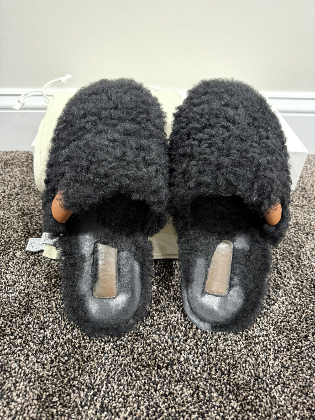 Loewe Loewe Shearling Black Wool Anagram Logo Slip On Slippers Size US 9 / EU 42 - 9 Thumbnail