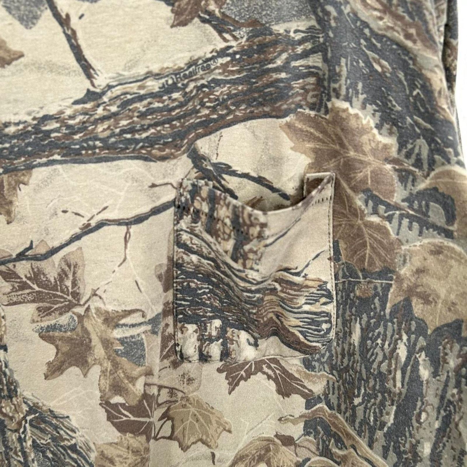 Realtree Vintage 90’s Realtree Forest Camo Longsleeve Tee Size Large Size US L / EU 52-54 / 3 - 8 Thumbnail