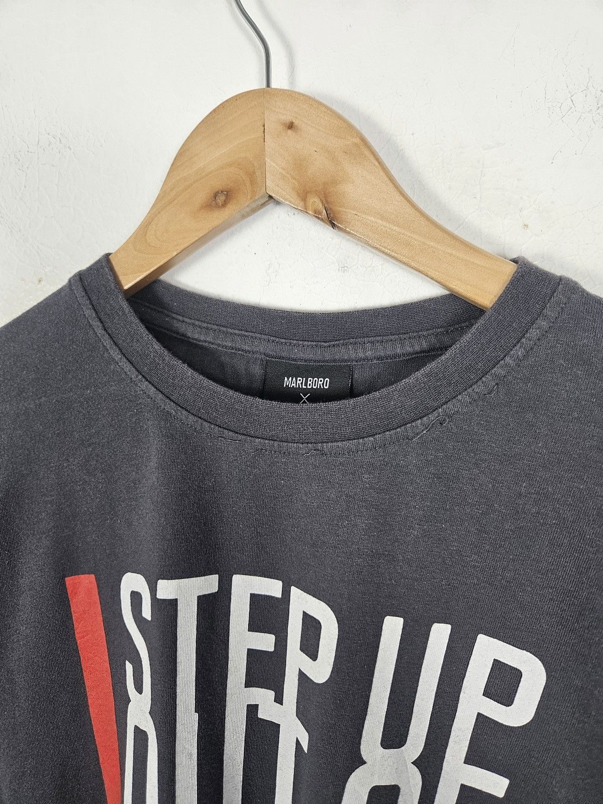 Number (N)ine Marlboro x Number Nine Step Up Out Of Your Box Size US L / EU 52-54 / 3 - 5 Thumbnail