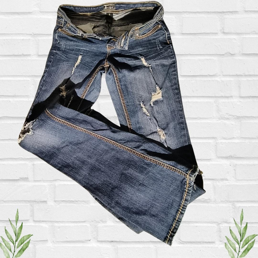 Designer Soundgirl Women's Distress Blue Embellished Jeans Size 9 Size 28" / US 6 / IT 42 - 1 Thumbnail
