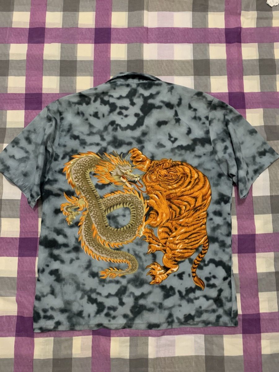Vintage Vintage Dragon Shirt Rare Size US M / EU 48-50 / 2 - 5 Thumbnail