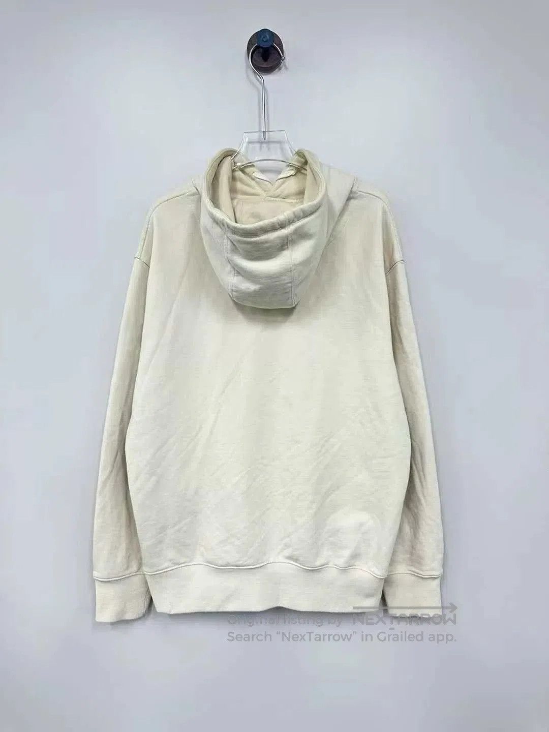 Prada prada cream triangle logo hoodie xs. Size XS / US 0-2 / IT 36-38 - 2 Thumbnail