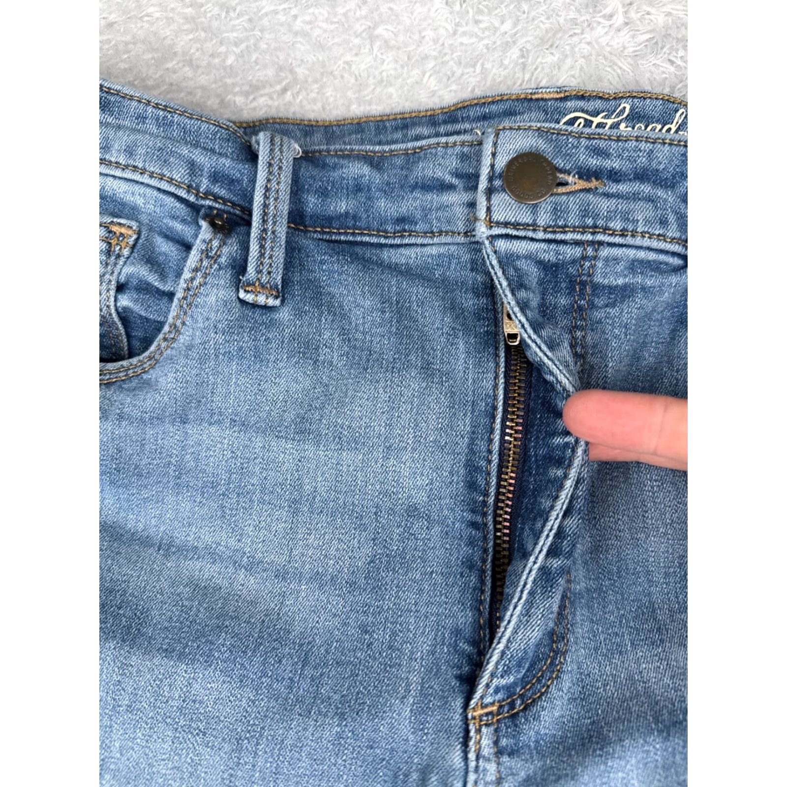 Vintage Universal Thread Jeans Women's High Rise Cropped Denim Size 16 Blue Distressed 34x25 Size 38" / US 16 / IT 52 - 5 Thumbnail