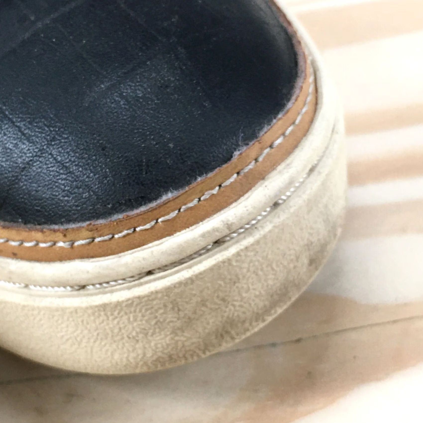 Toms TOMS Paxton High Top Sneakers Black Leather Womens 9 Casual Croc Flat Fur Trim Shoes Size M / US 6-8 / IT 42-44 - 4 Thumbnail