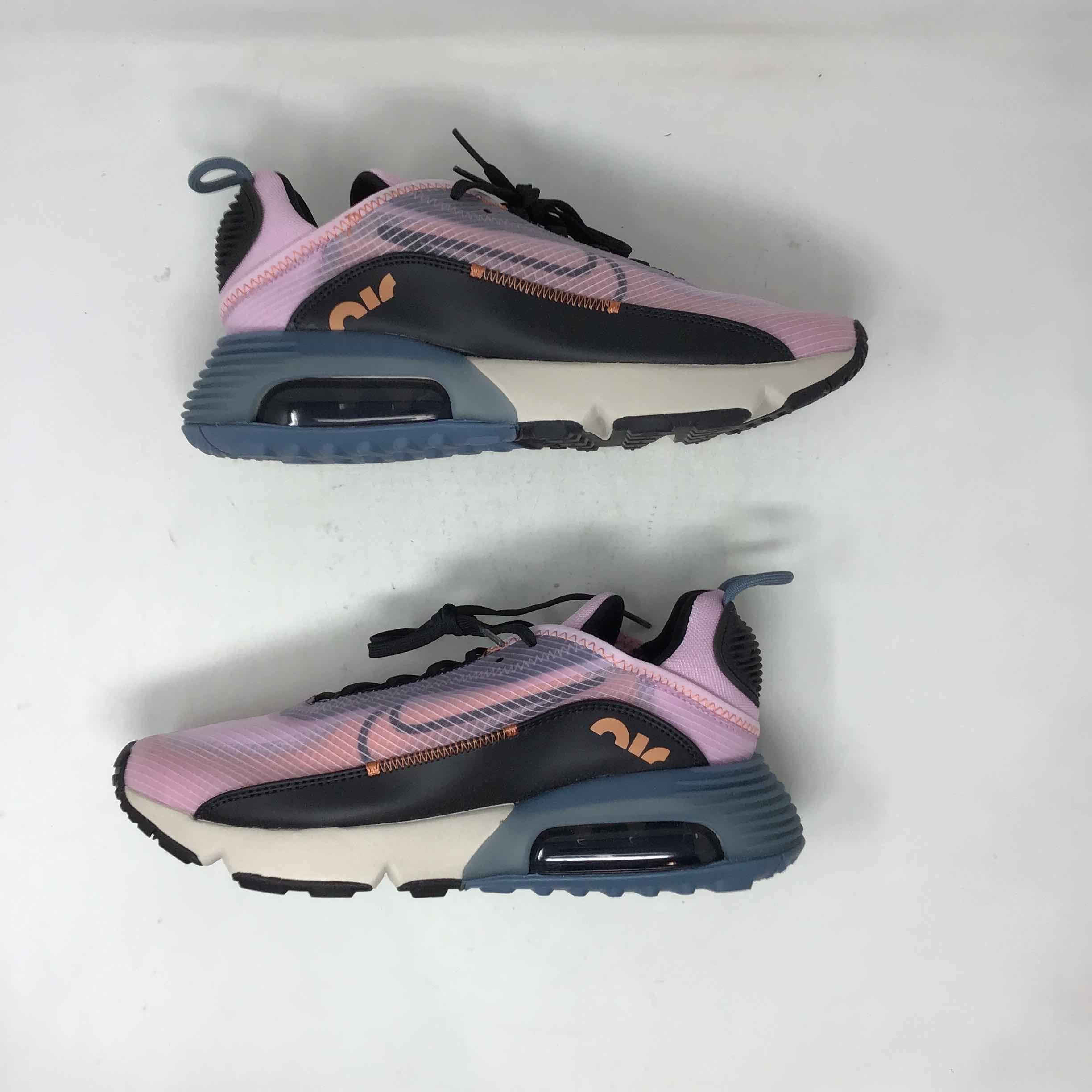 Wmns Air Max 2090 Light Arctic Pink