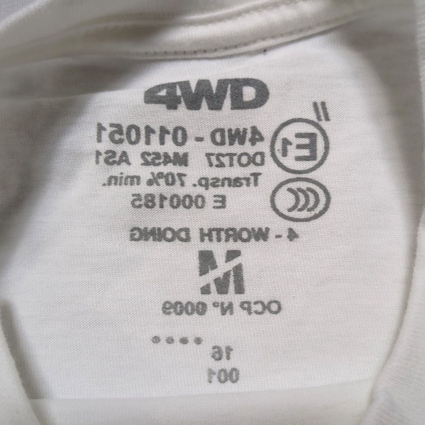 Vintage 4 Worth Doing T-Shirt White Men M Short Sleeve Crew Neck Snake Apple Graphic Streetwear Hip Hop Skater 4WD Logo Size US M / EU 48-50 / 2 - 4 Thumbnail