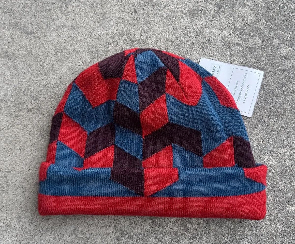 Arc'teryx Arc'teryx Geo Spell Out Teal Red Reversible Toque NWT Size ONE SIZE - 4 Thumbnail