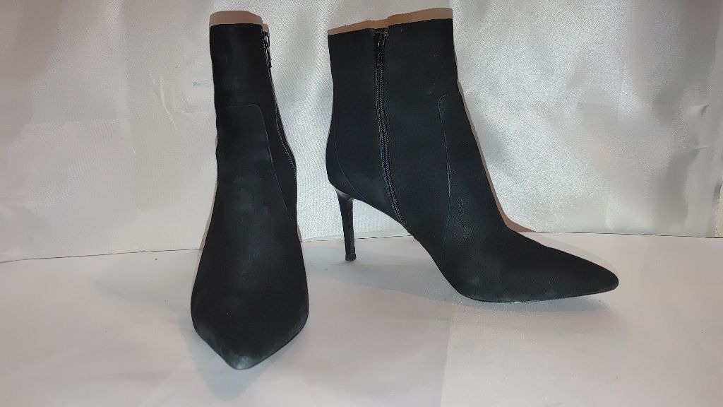 Banana Republic Banana Republic Torri Suede Booties Size 8 Size US 8 / IT 38 - 5 Thumbnail
