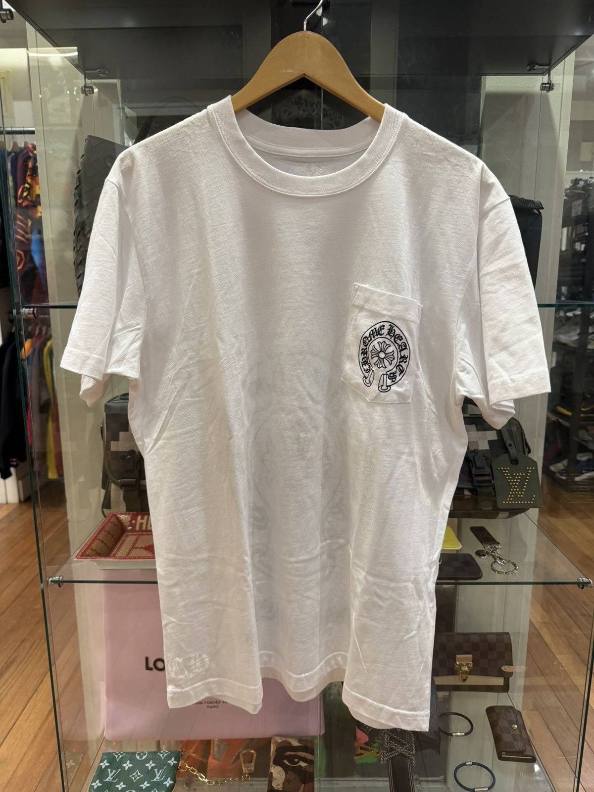 Chrome Hearts Chrome Hearts Los Angeles Horseshoe Pocket Tee Size US XL / EU 56 / 4 - 1 Thumbnail