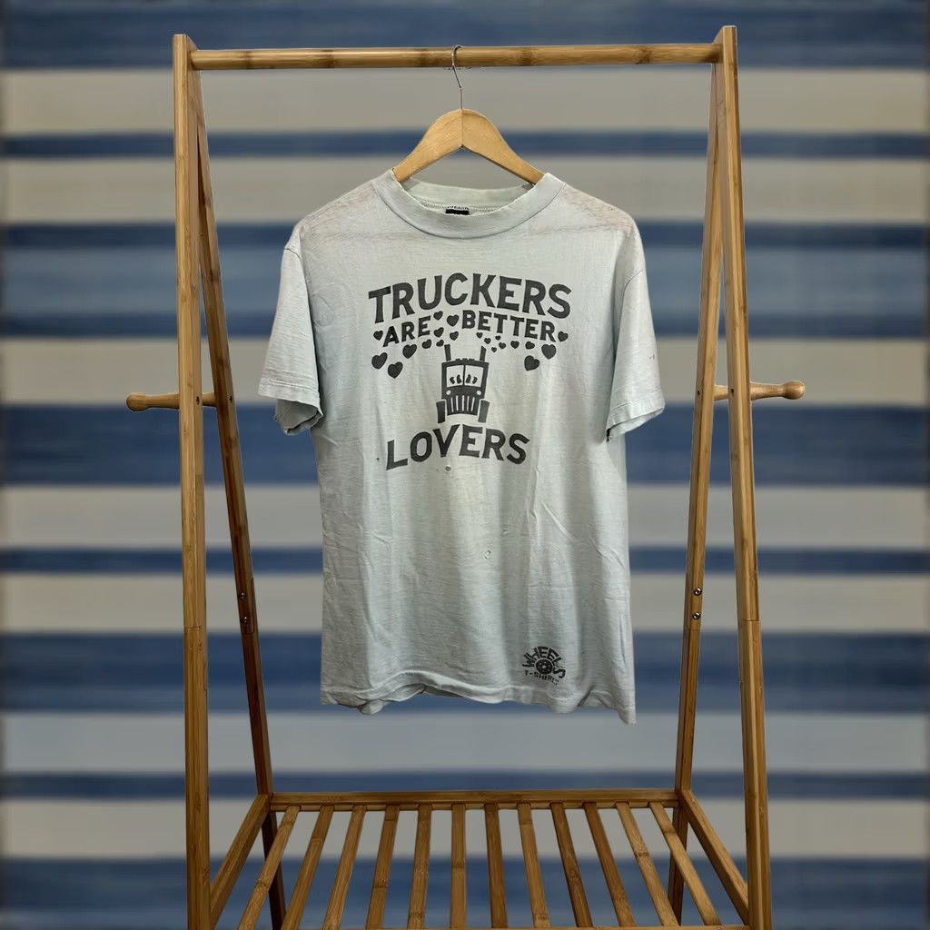 Vintage VTG 70s Truckers Are Better Lovers Sex Gradient Sun Faded Thrashed T-Shirt L Shirt Mens Blue Only words from original title Size US L / EU 52-54 / 3 - 1 Thumbnail