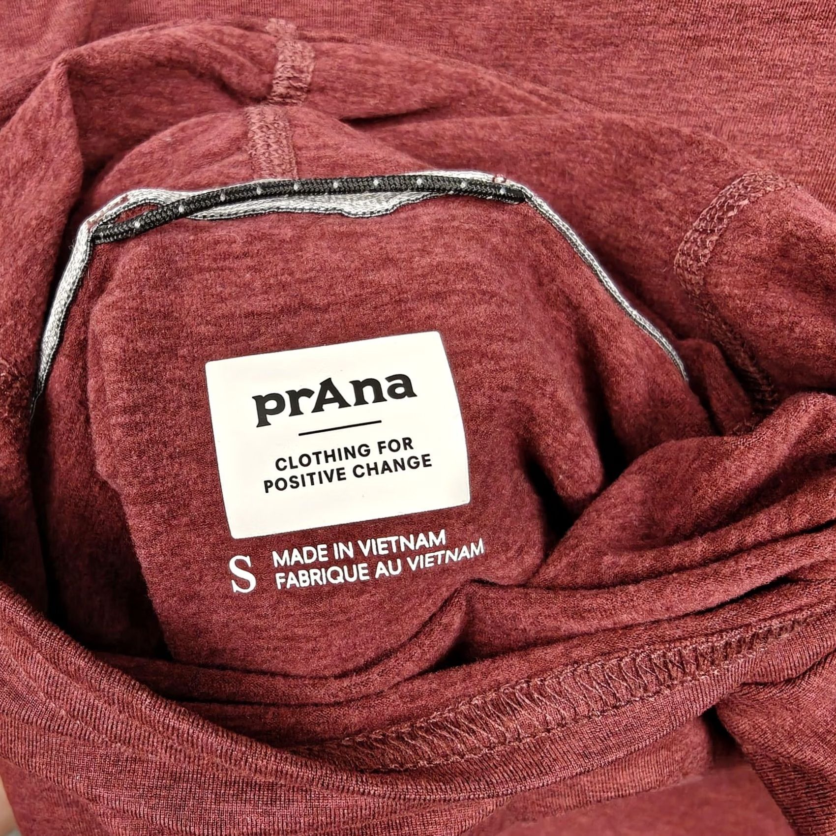 Prana PrAna Turtleneck Shirt Womens Small Red Long Sleeve Athletic Back Zip Pocket Size S / US 4 / IT 40 - 3 Thumbnail