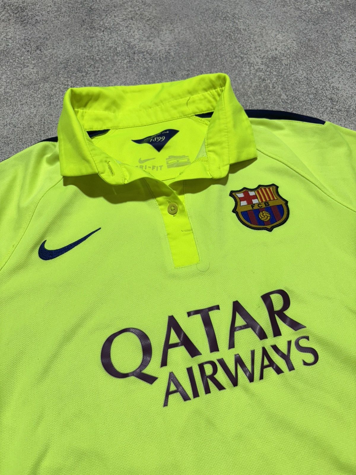 Nike FC Barcelona Third Kit 2014-2015 Nike Womens size M Jersey Size M / US 6-8 / IT 42-44 - 3 Thumbnail