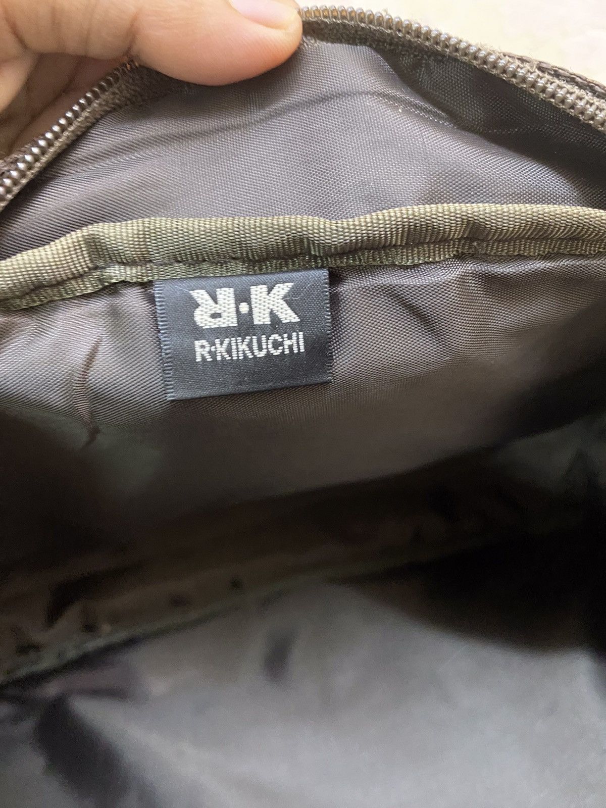 Japanese Brand R. Kikuchi Multipocket Crossbody Bag Size ONE SIZE - 7 Thumbnail