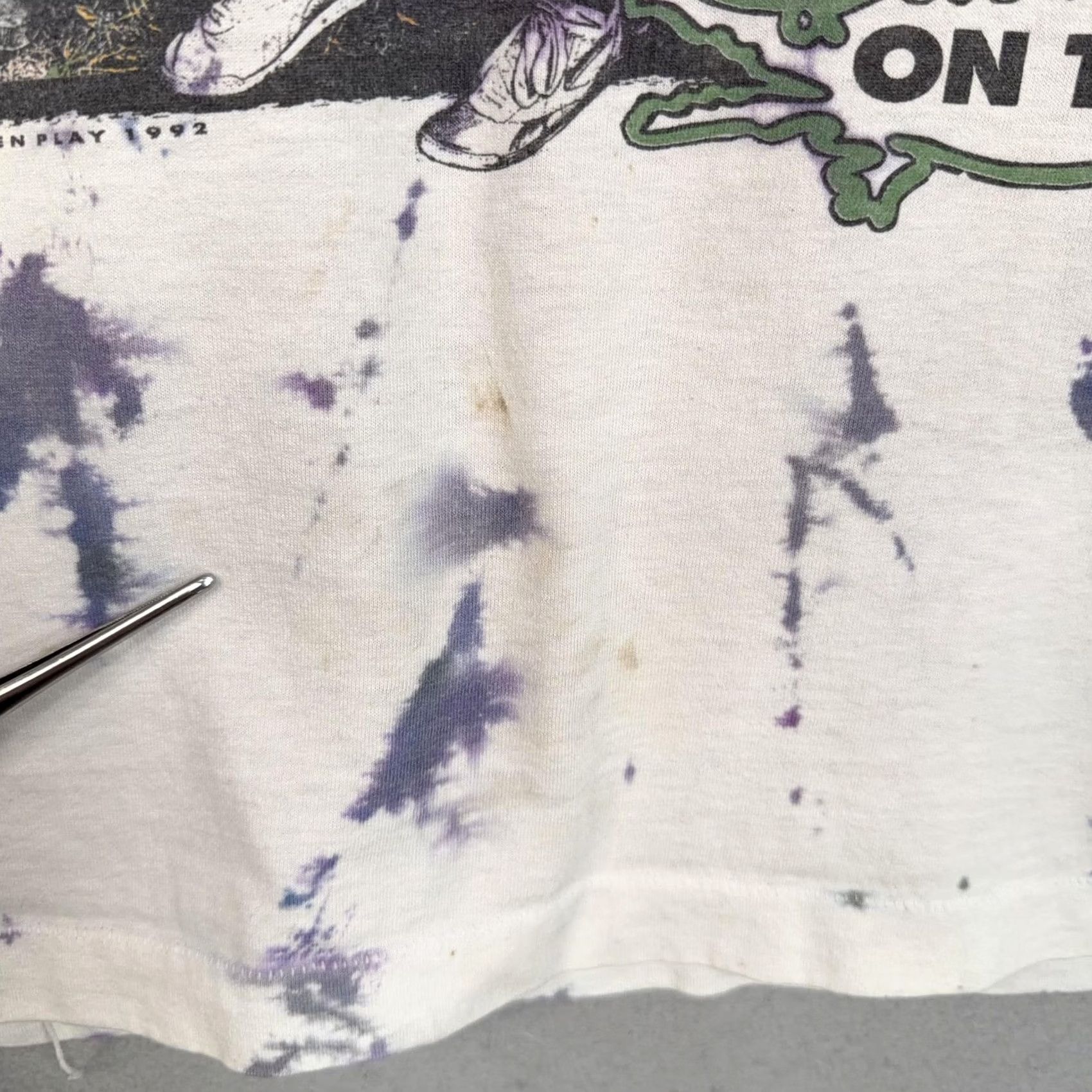 Fruit Of The Loom VINTAGE Fruit of the Loom Louisiana Boys Tour Shirt Mens Large White Purple Tie Dye 1992 90s Graphic Print Short Sleeve Crew Neck T-Shirt Mens Women? Size US L / EU 52-54 / 3 - 4 Thumbnail