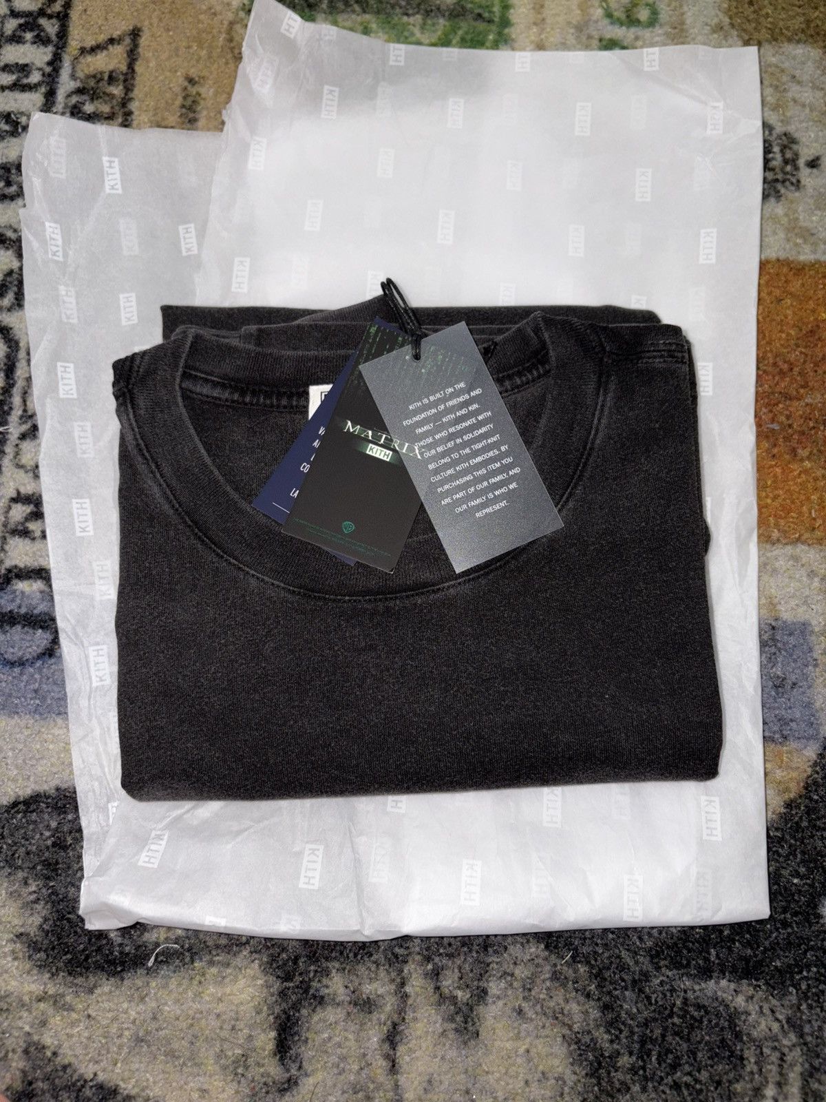 Kith KITH X MATRIX RED PILL BLUE PILL LONG SLEEVE TEE Size US M / EU 48-50 / 2 - 3 Thumbnail